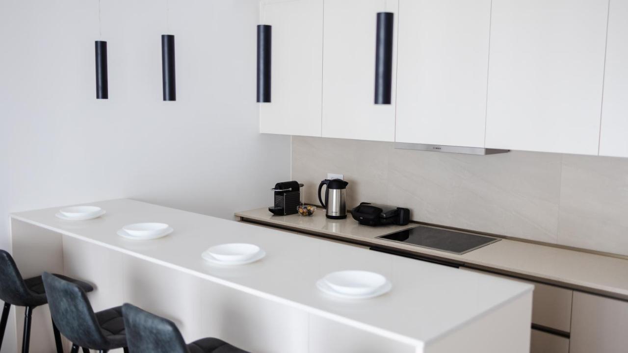 Terra Luxe Residences Sajmiste Extérieur photo
