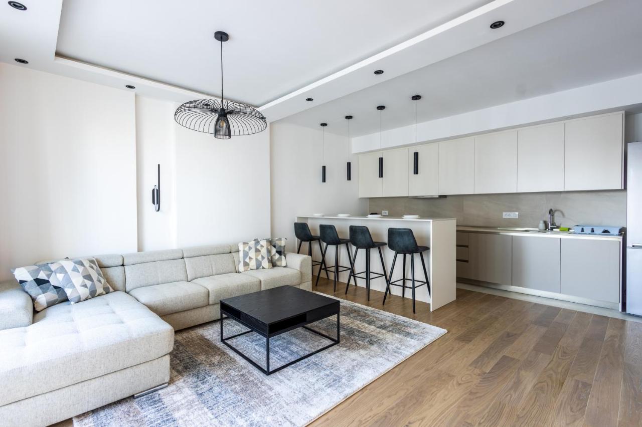 Terra Luxe Residences Sajmiste Extérieur photo